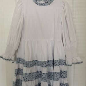 Pomander Place White Top with Blue and Purple Floral Trim